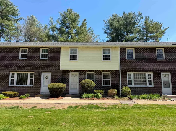 79 Oakridge Drive, Londonderry, NH 01844