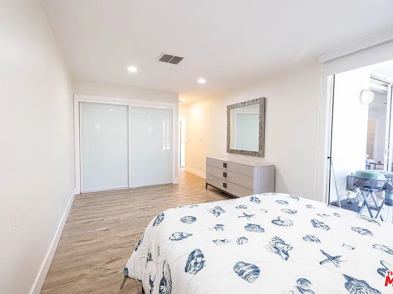723 Palisades Beach Rd #318 — Photo 21