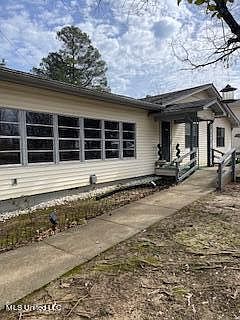 3rd image of 2384 Sardis Lake Dr