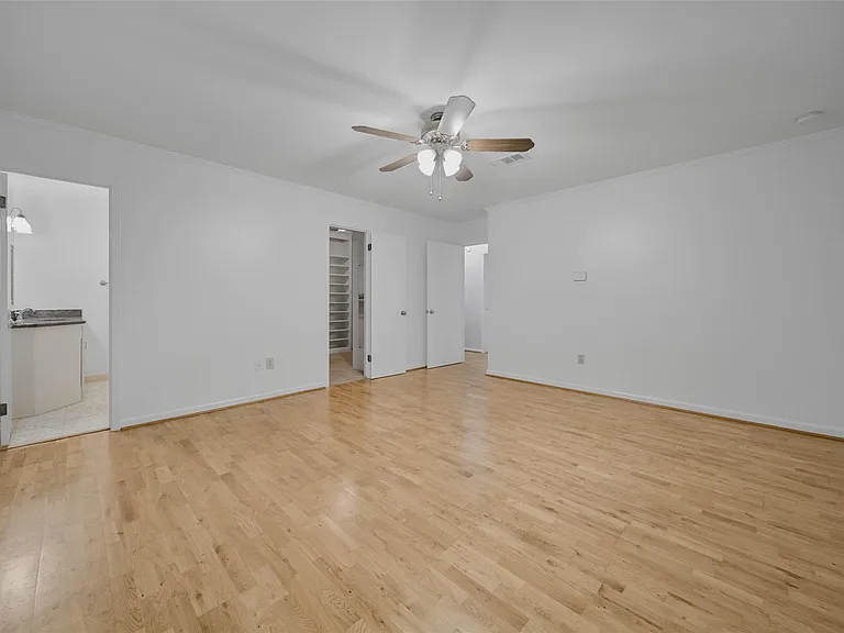 1067 Lehman St — Photo 14
