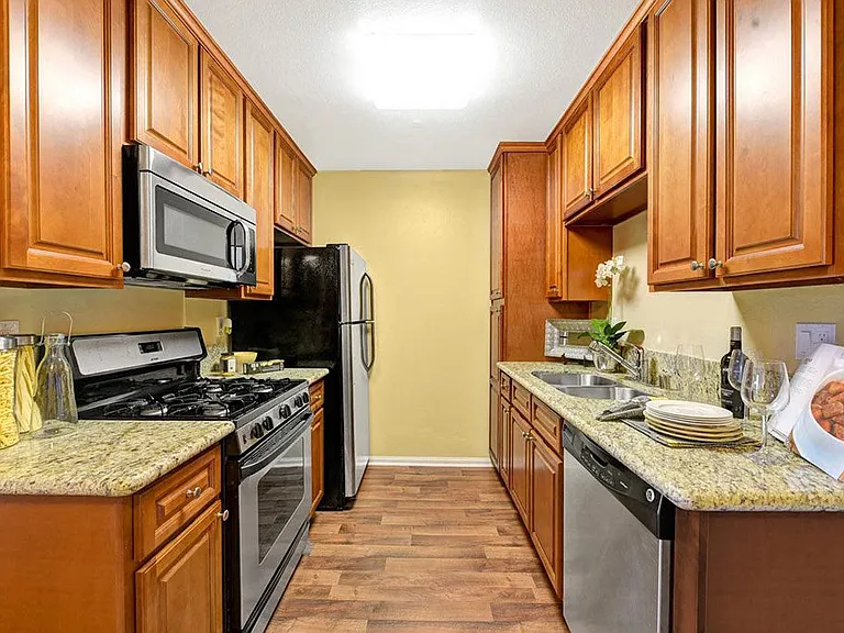 Sunbow Villas — Photo 2
