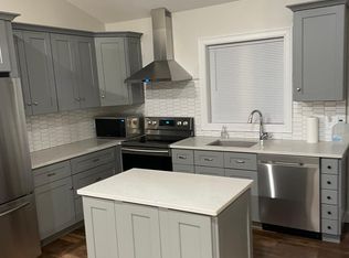 34 Holden Rd, Sterling, MA 01564