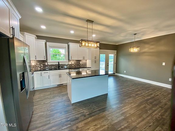 5th image of 114 Pelican Ln