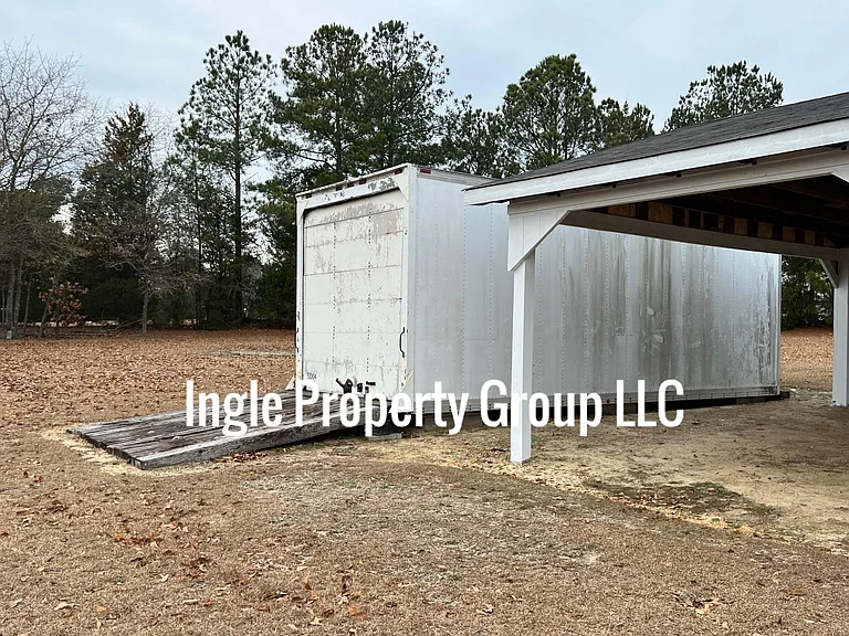Storage building