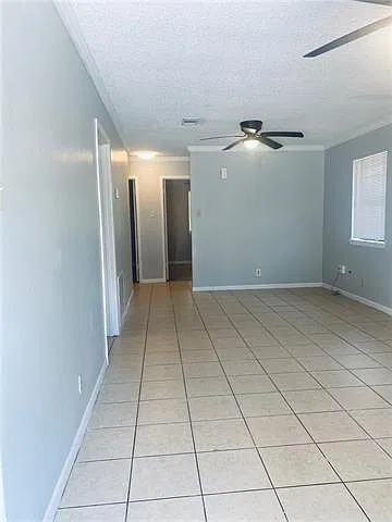2 bed, 1.0 bath, 817 sqft, $950 — Photo 3