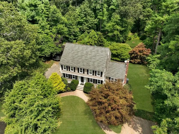 15 Phillips Brook Cir, Duxbury, MA 02332