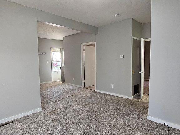 2nd image of 2438 Meridian St APT 1