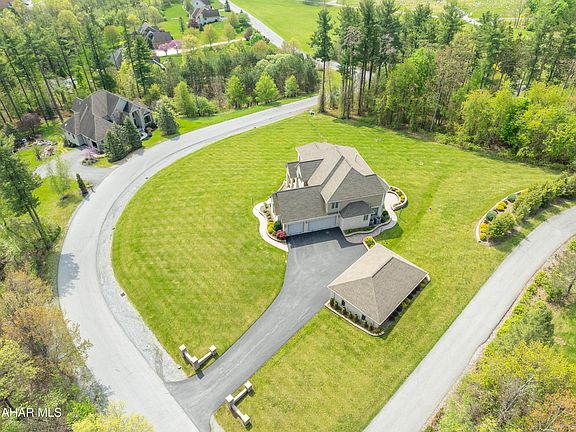 4th image of 219 Scenic Pine Dr