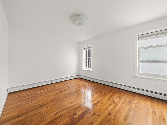4th image of 393 Hicks St Floor 4