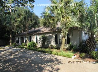 18 Sabina Ct, Hanahan, SC 29410