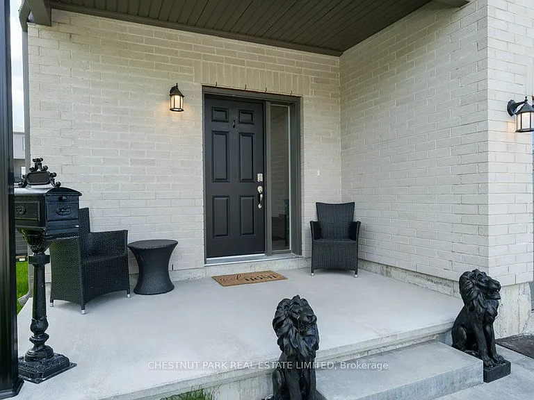 87 Buchanan Ave — Photo 6
