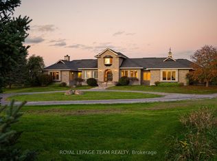 285 Pinhey Point Rd, Ottawa, ON K0A1T0