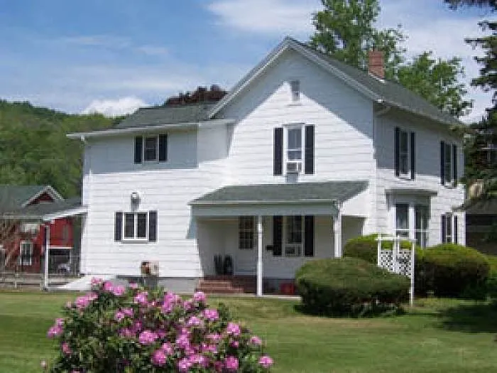26 Elm St photo 1