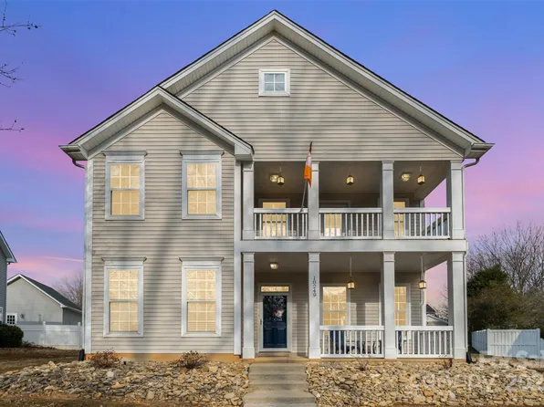 18249 Conductor Ct, Cornelius, NC 28031