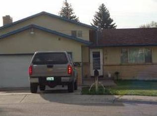 1227 Harris Ct, Rawlins, WY 82301
