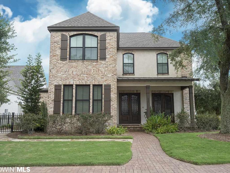 1st image of 624 Carolina Ct