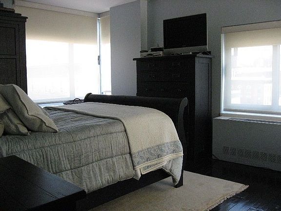 2nd image of 270 W 17th St APT 6G