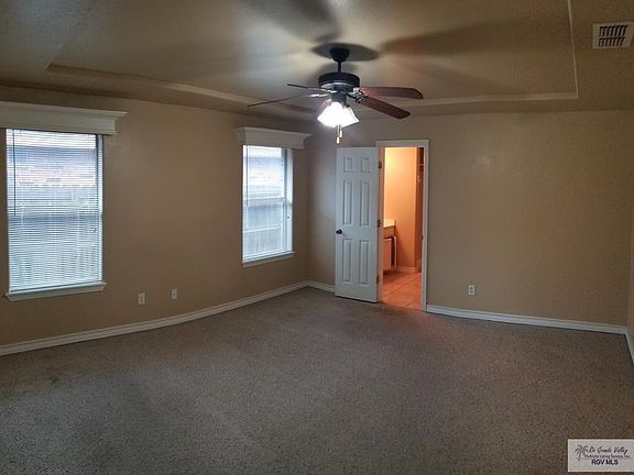 3rd image of 2467 Firenze St