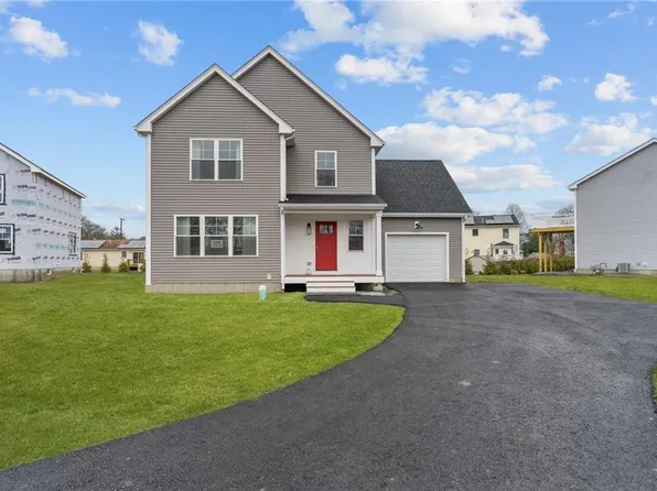 106 Child Ln, Warwick, RI 02886