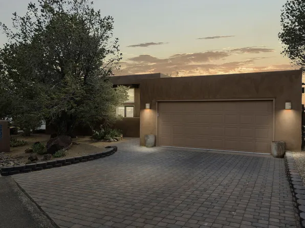 2037 Quail Run Dr NE, Albuquerque, NM 87122