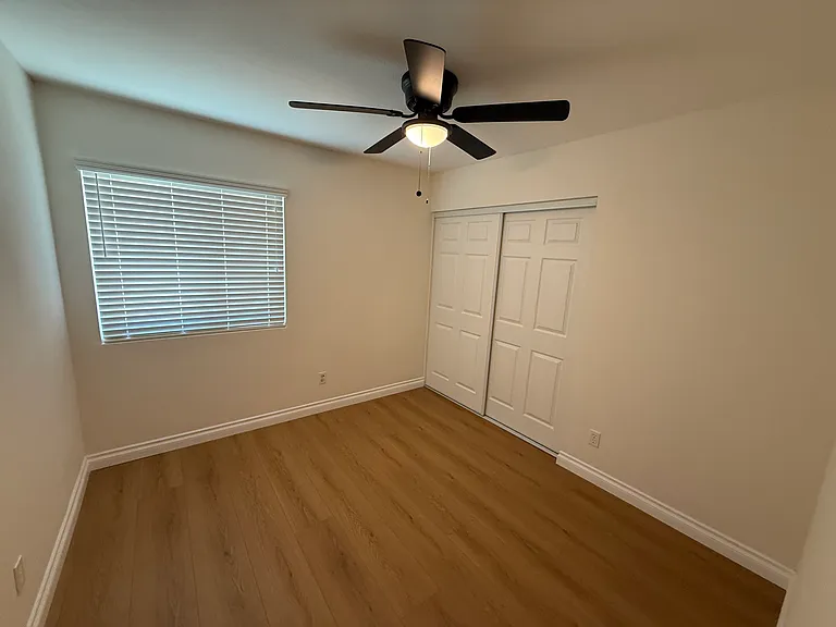 2686 Beverly Ave — Photo 14