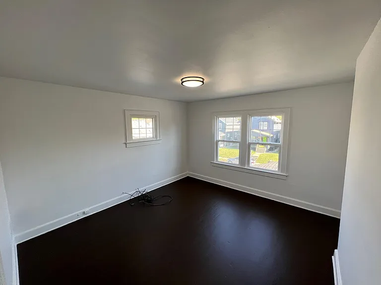 1225 S Champion Ave — Photo 2