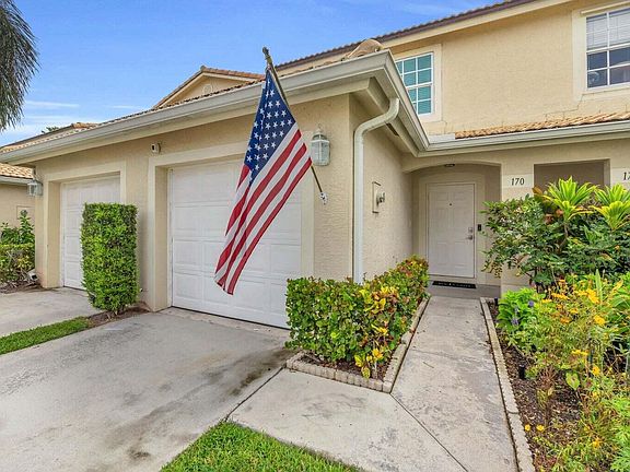 3rd image of 170 Timberwalk Trail