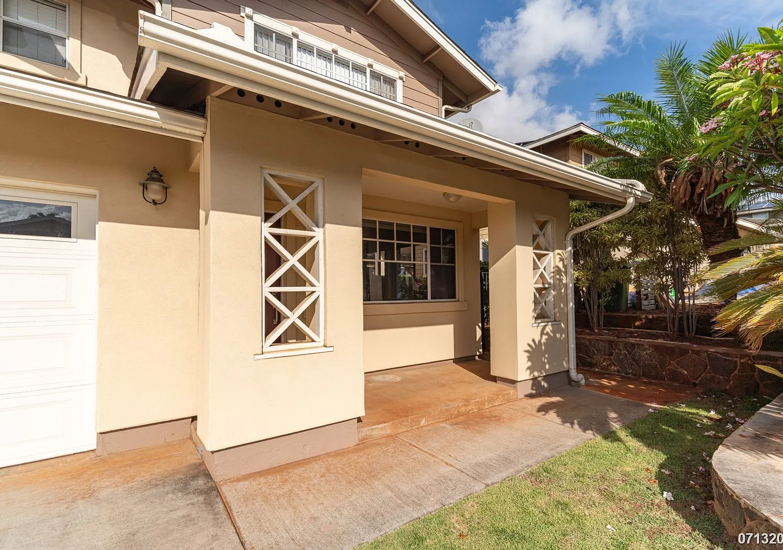 4-bd/2.5-ba Beautifully Upgraded Residence in Waikele — Photo 3