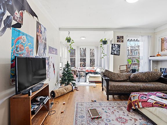 4th image of 6445 N Glenwood Ave #2