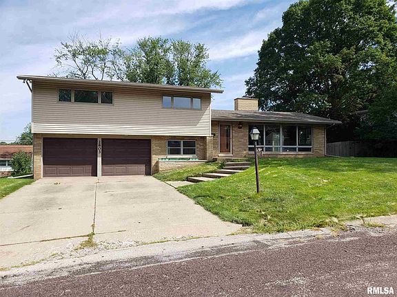 3rd image of 2803 W Bacon Dr