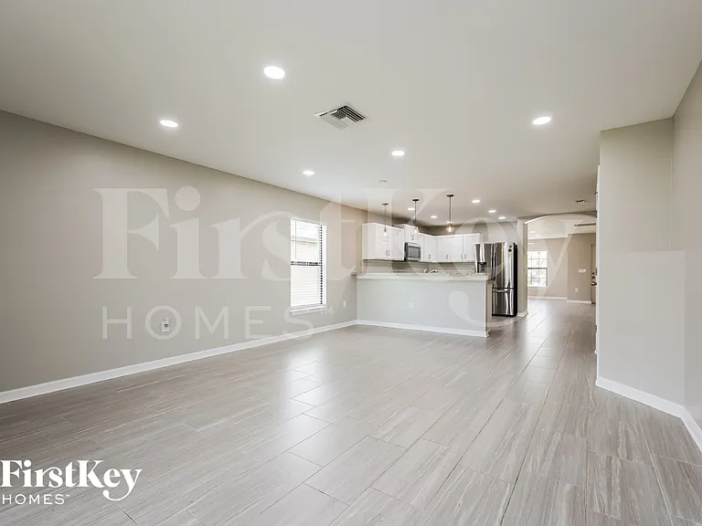 354 Shadow Lakes Dr — Photo 7
