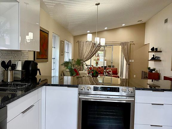 4th image of 8107 Summerbreeze Ln
