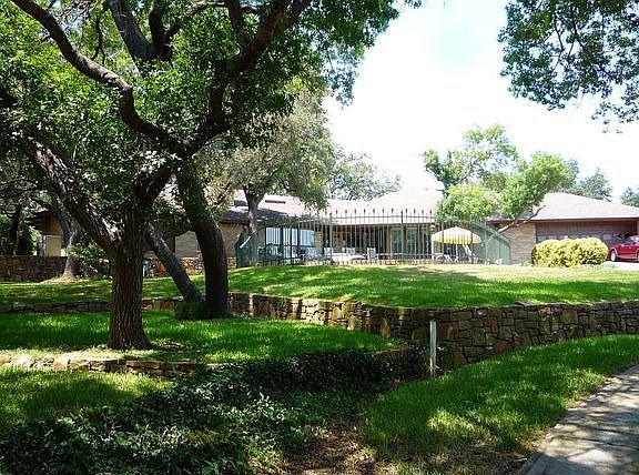 4th image of 7505 Lochwood Ct