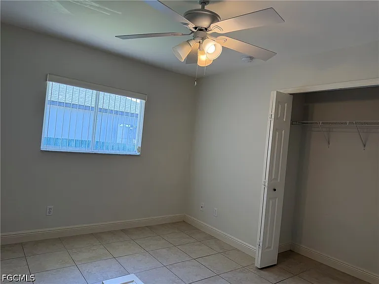 305 NW 22nd Pl — Photo 12