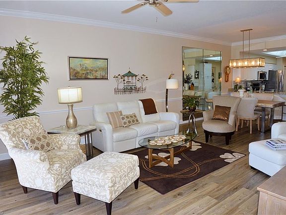 2nd image of 10230 Washingtonia Palm Way APT 1911