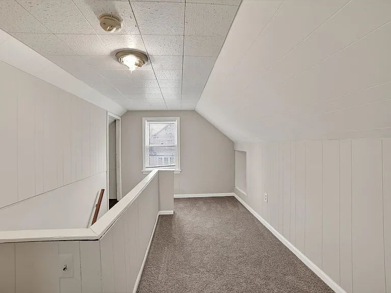 1568 Parker Dr — Photo 16