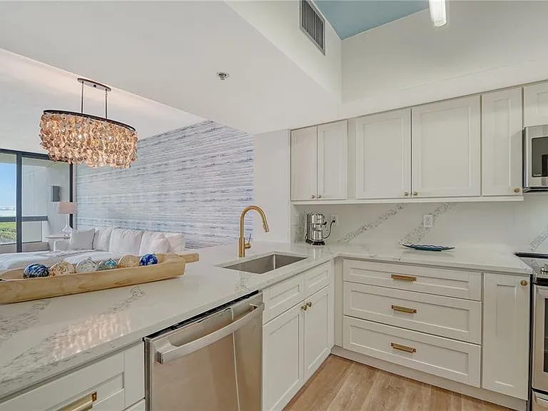 1930 Harbourside Dr #122 — Photo 10