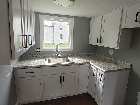 4th image of 1101 S Main St #4
