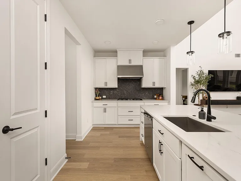 2132 Cavara Cv — Photo 14