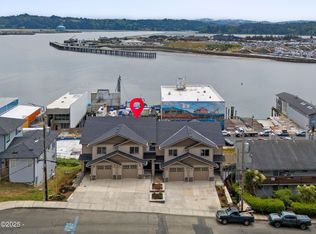 815 SW 13th St UNIT 3, Newport, OR 97365