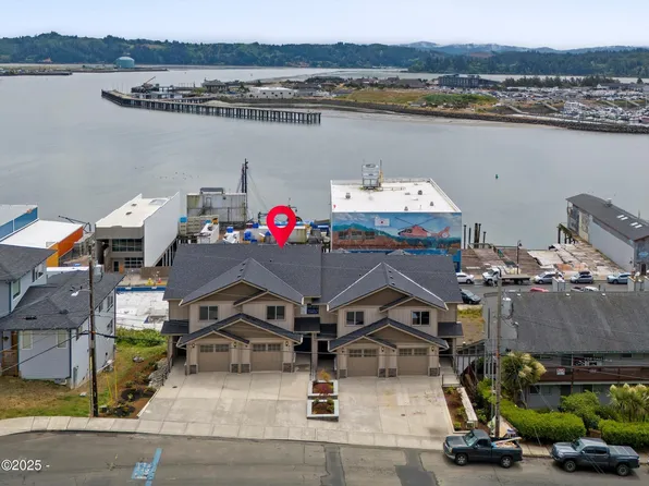 815 SW 13th St Unit 3, Newport, OR 97365