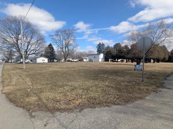 0I S South St, Elwood, IN 46036