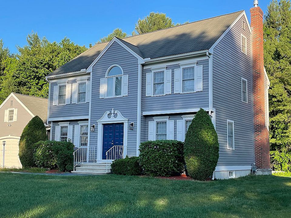 2nd image of 7 Sweetwood Cir