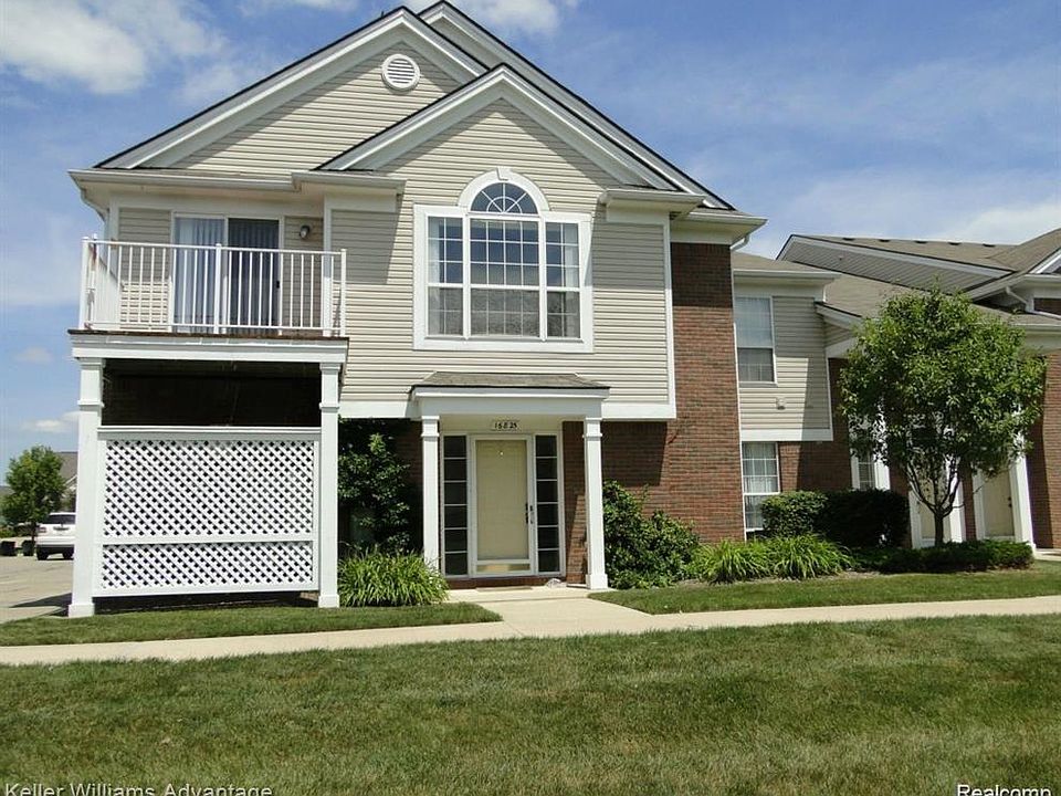 1st image of 16825 Carriage Way