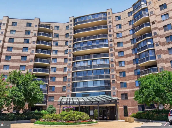 8350 Greensboro Dr APT 608, Mc Lean, VA 22102