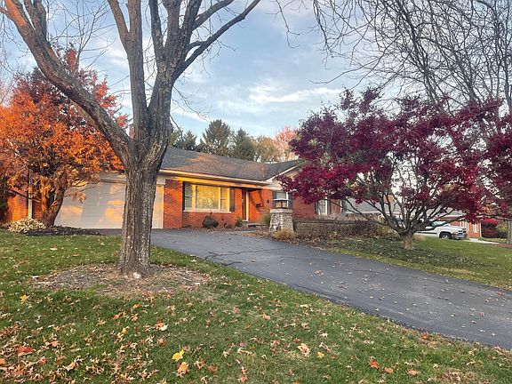 2nd image of 627 Tateswood Dr