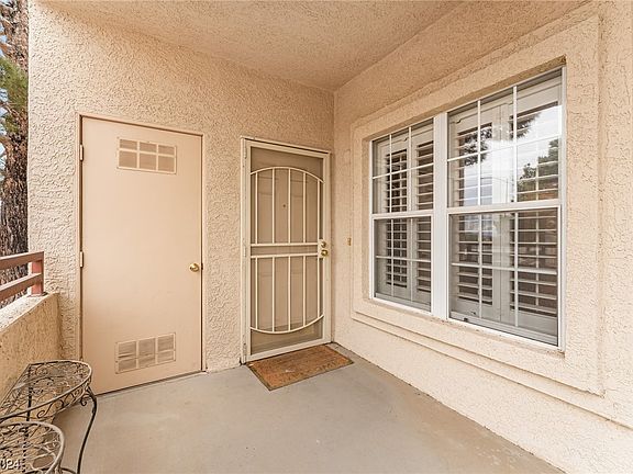 3rd image of 520 Arrowhead Trl Unit 1414