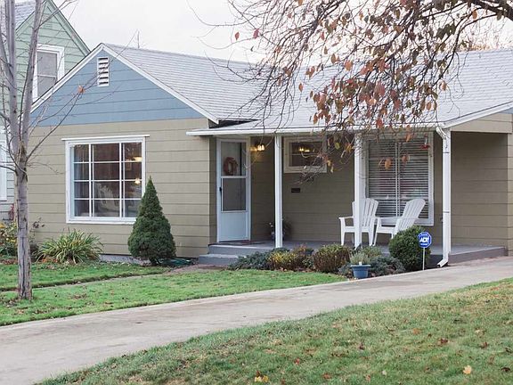 3rd image of 5023 N Lincoln St