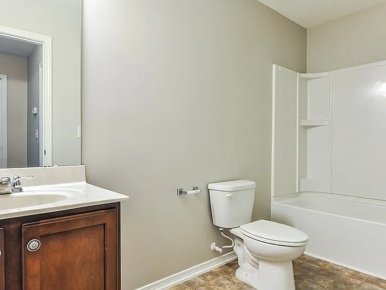 440 Kerriann Ln — Photo 13