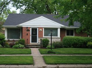 241 Belleplaine Ave, Park Ridge, IL 60068